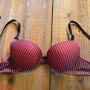 New Hers by Herman pink & black bra, 32B